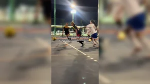 Vídeo de Futbol Sala Femenino en Madrid categoría juvenil paratii-futbol-futbolistas-viral_video-futsalfeminino-tenn