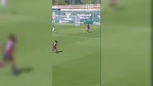 Vídeo de Fútbol Femenino en Valencia categoría senior gol-de-equipo-la-joya-del-levanteud-femenino-que-termina-en-gol-de